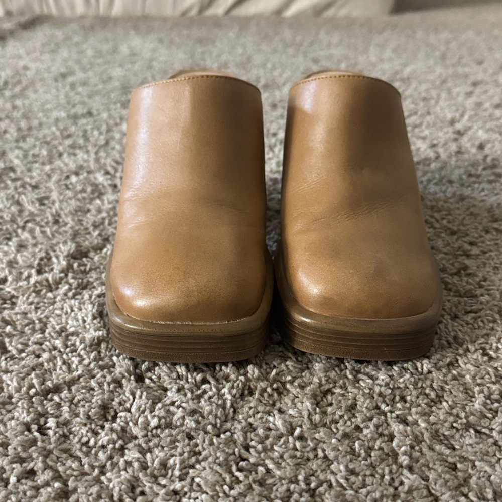 STEVE Madden chunky mules! Size 8 1/2